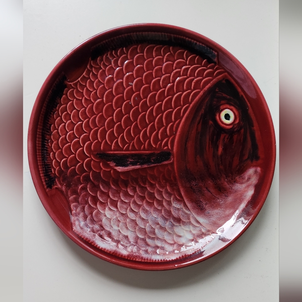 Vintage Portuguese Secla fish plate